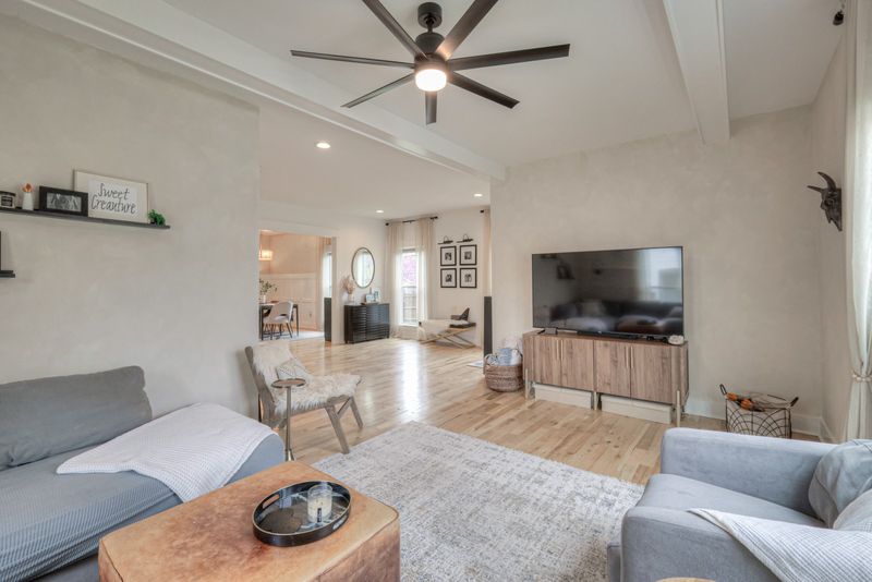 1003 Curdwood Blvd, Nashville, TN 37216