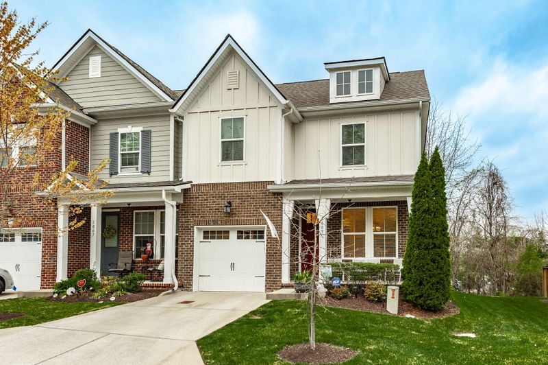 1009 Livingstone Ln, Mount Juliet, TN 37122