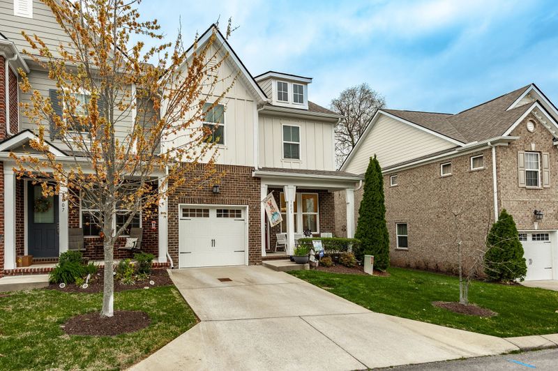 1009 Livingstone Ln, Mount Juliet, TN 37122