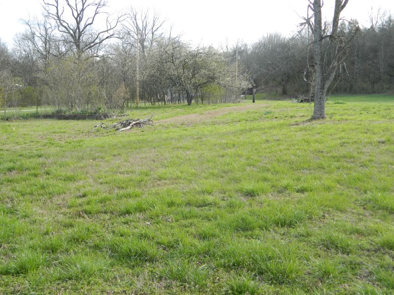 2035 Liberty Ln, Gallatin, TN 37066