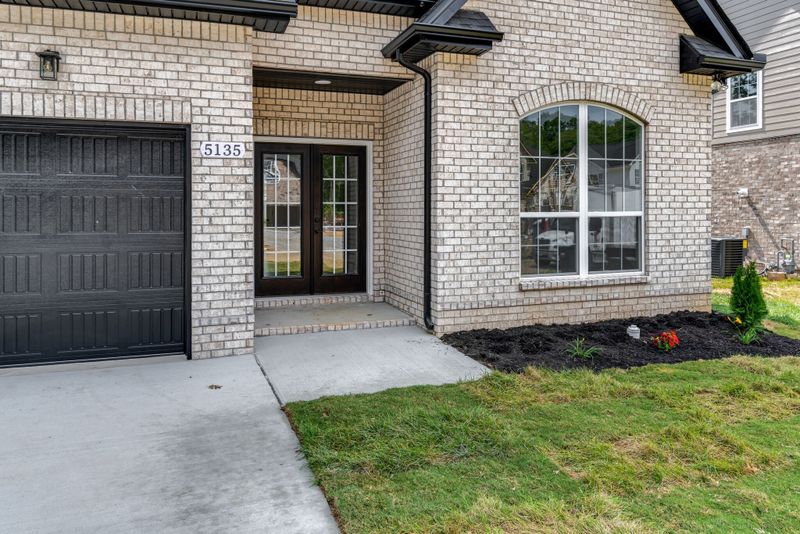 1000 Bermuda Chase St, Smyrna, TN 37167