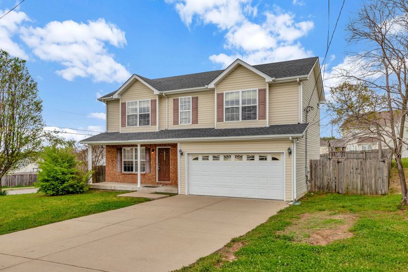 2008 Keaton Dr, La Vergne, TN 37086