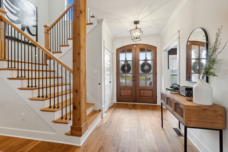 7826 Santos Dr, Murfreesboro, TN 37129