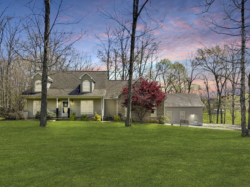 1071 Archer Dr, White House, TN 37188
