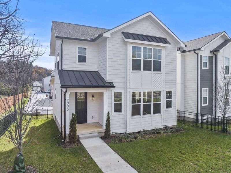 2002 Maple View Ln, Nashville, TN 37207