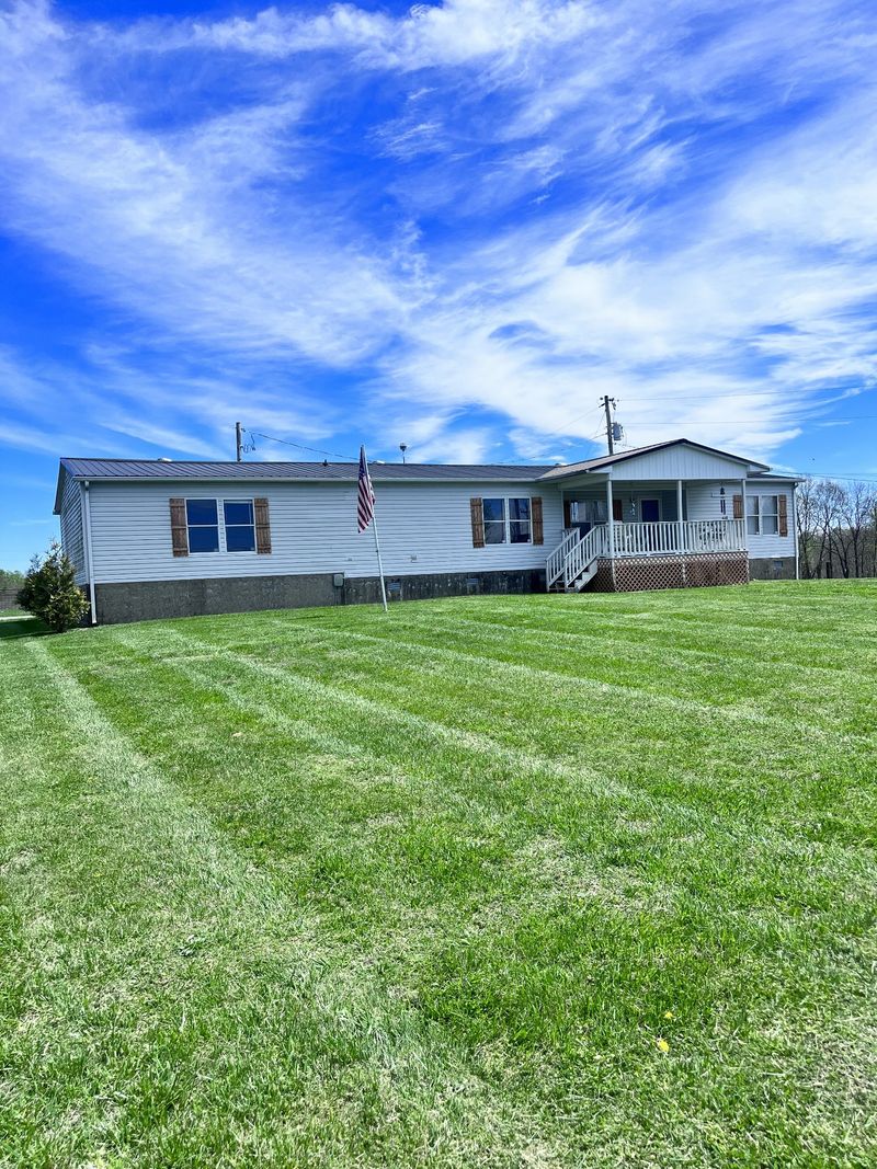 977 Cookeville Hwy, Chestnut Mound, TN 38552