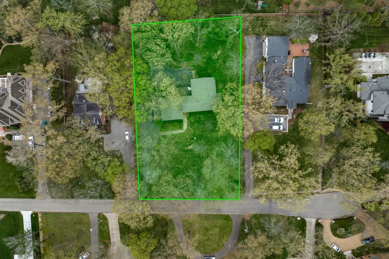 619 Royal Oaks Pl, Nashville, TN 37205