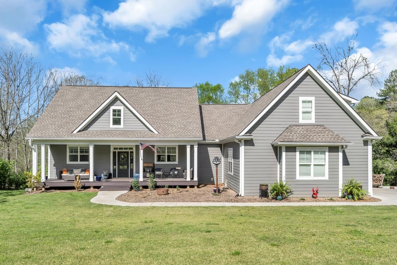 9064 Old Charlotte Pike, Pegram, TN 37143