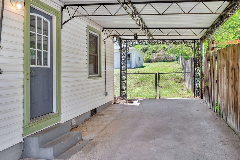 926 Riverside Dr, Nashville, TN 37206