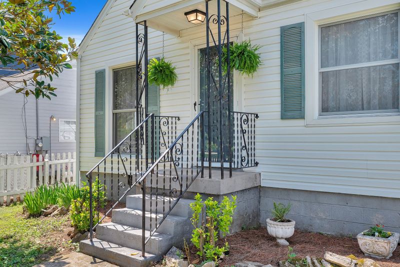 926 Riverside Dr, Nashville, TN 37206