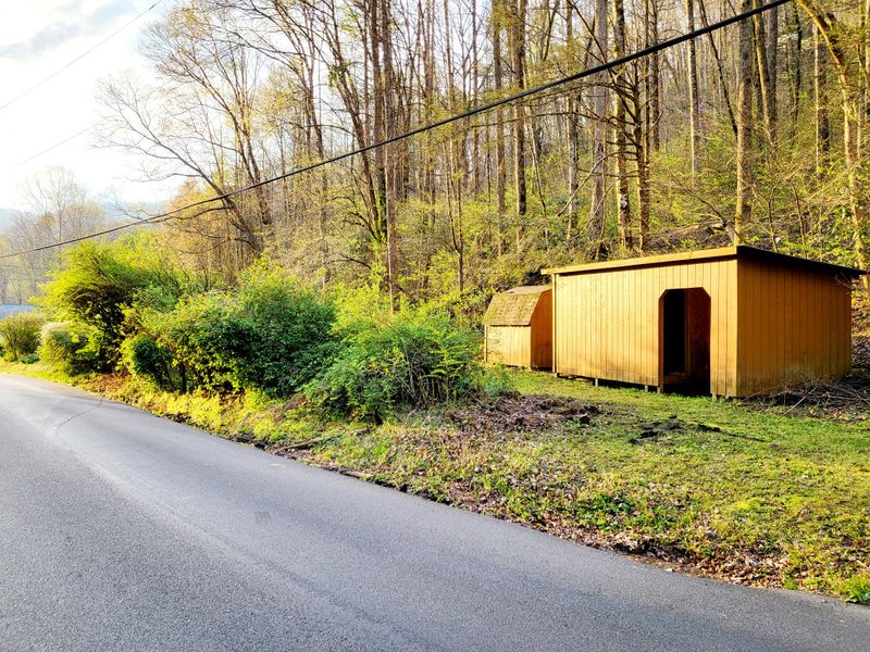 3209 Waldens Creek Rd, Sevierville, TN 37862