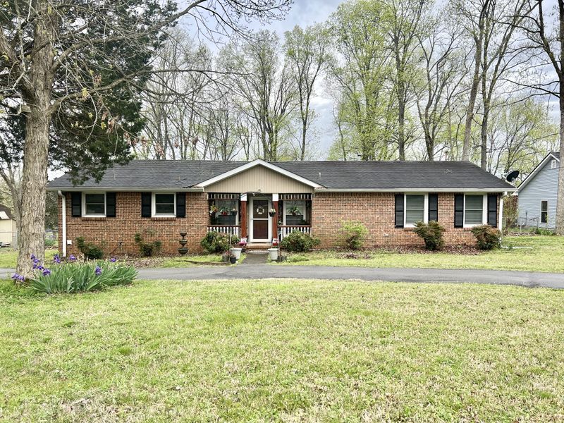 1506 Smith Dr, Lebanon, TN 37087