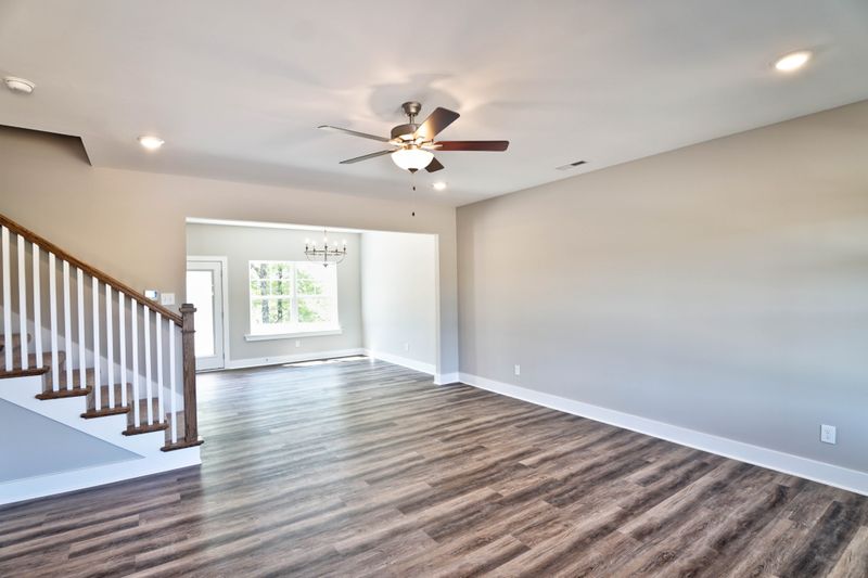 702 Vrabel Rd, Murfreesboro, TN 37130