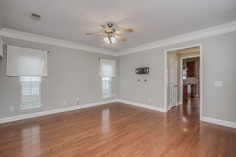 1008 Loxley Dr, Nashville, TN 37211