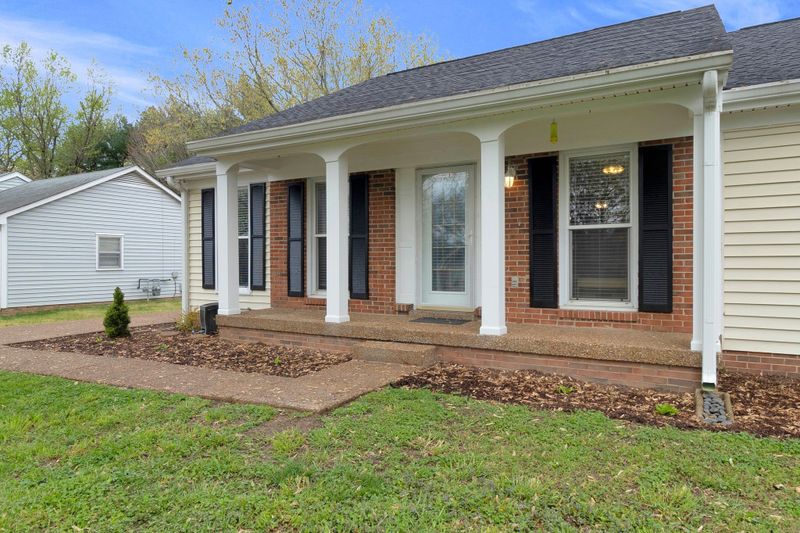 701 Riverview Dr, Franklin, TN 37064