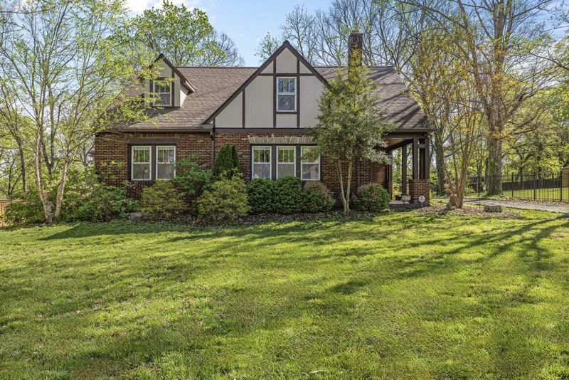 1407 Cardinal Ave, Nashville, TN 37216