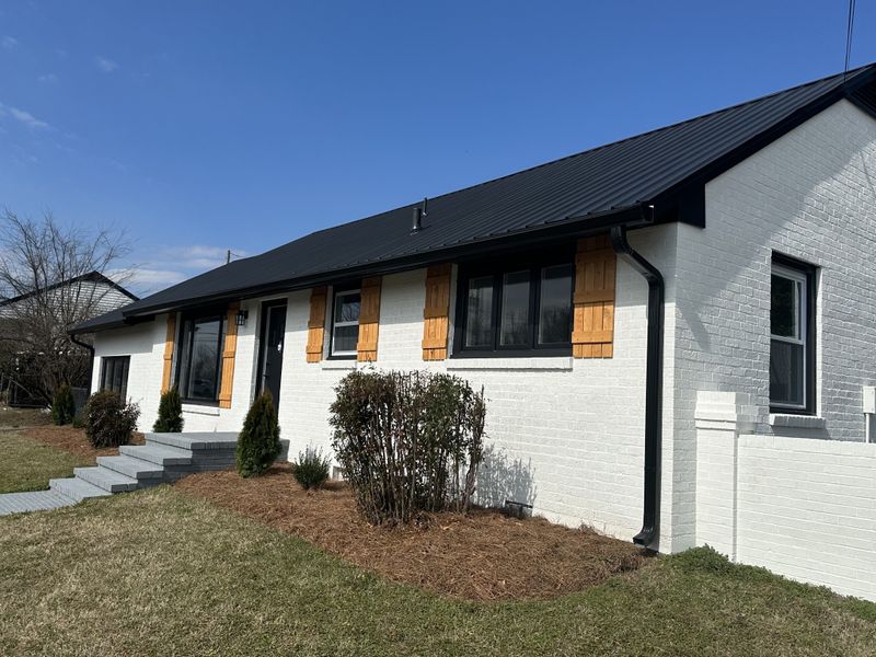 2302 Maplecrest Dr, Nashville, TN 37214