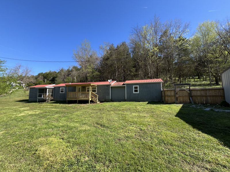 17 Alfred Roberts Ln, Elmwood, TN 38560