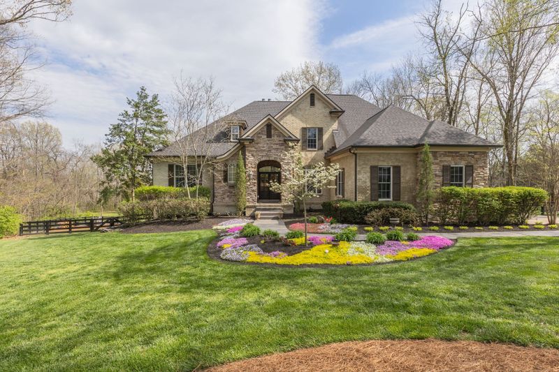 3049 Trotters Ln, Franklin, TN 37067