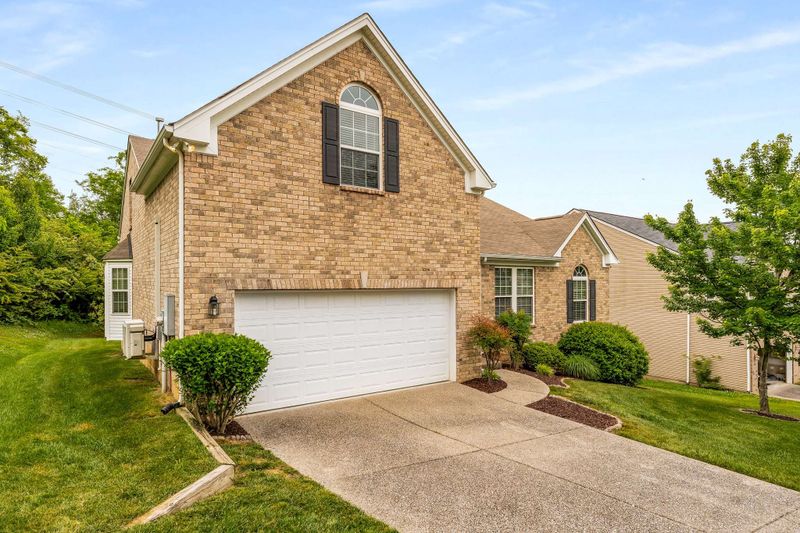 920 Holgate Ct, Nashville, TN 37221
