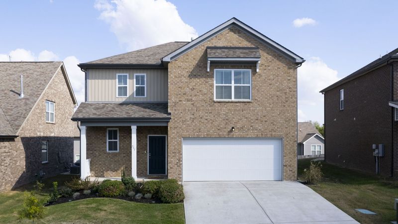 711 Amberton Dr, Smyrna, TN 37167