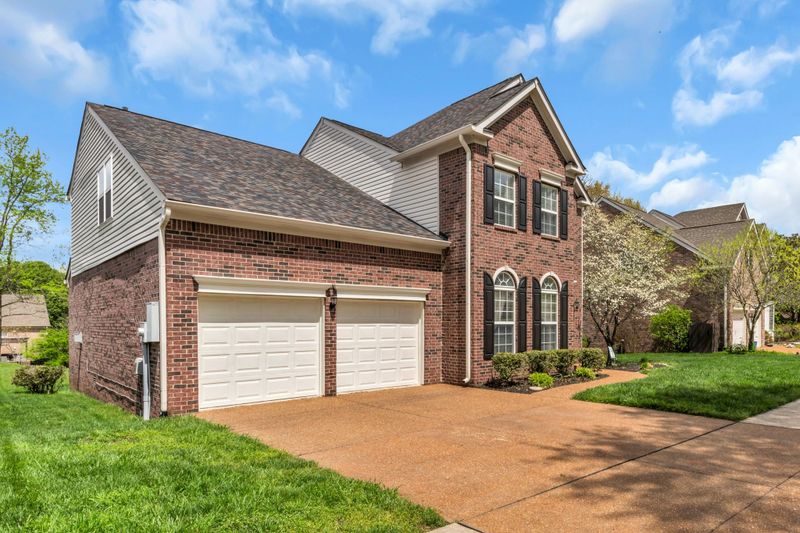 816 Holt Grove Ct, Nashville, TN 37211