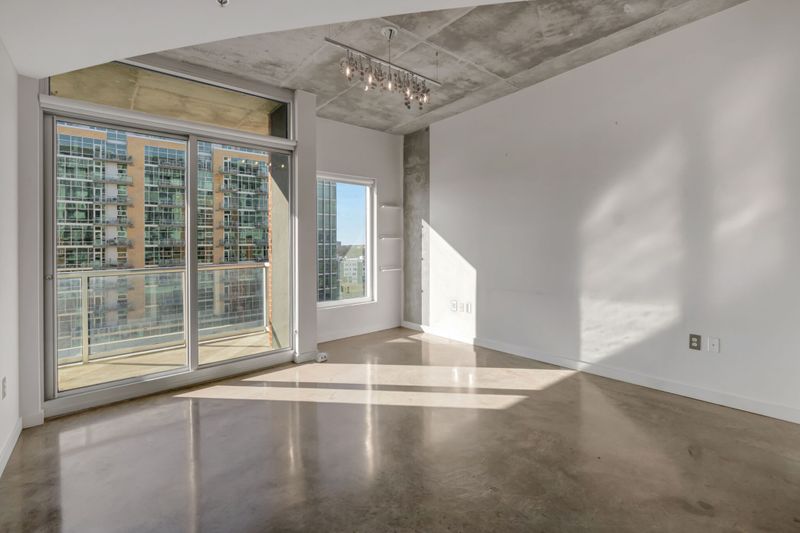 600 12th Ave S #1210, Nashville, TN 37203