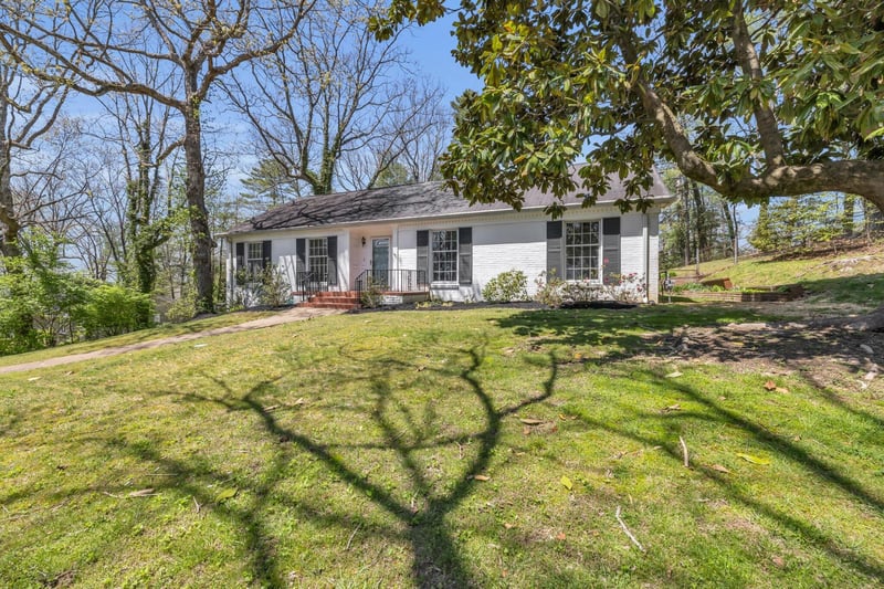 1032 Fort Stephenson Rd, Lookout Mountain, GA 30750