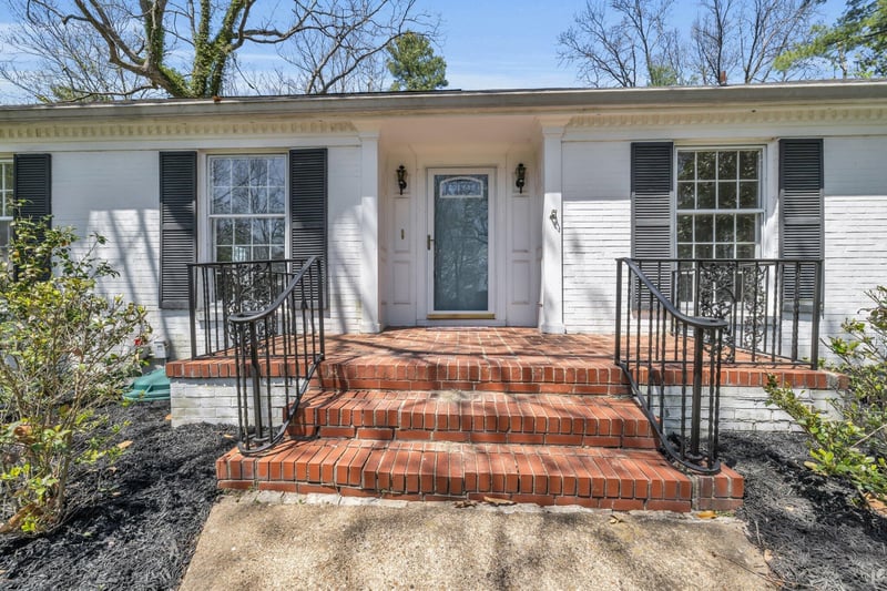 1032 Fort Stephenson Rd, Lookout Mountain, GA 30750