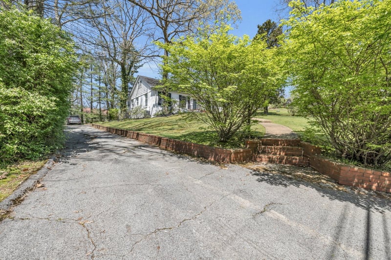 1032 Fort Stephenson Rd, Lookout Mountain, GA 30750