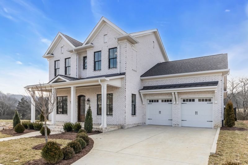 7036 Kinderhook Rd, Nashville, TN 37221