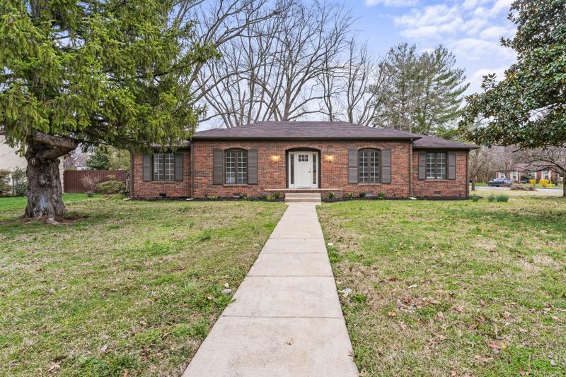 1710 Dover St, Murfreesboro, TN 37130