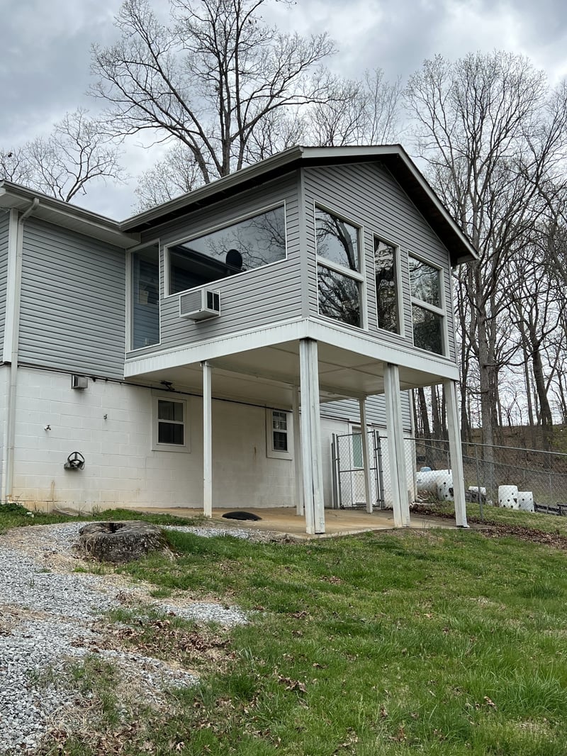 670 Cedar Hill Rd, Vanleer, TN 37181