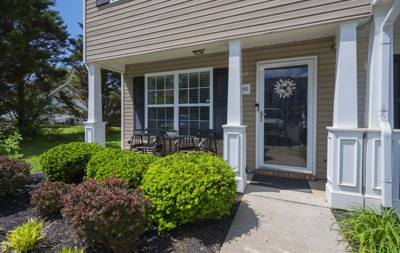 1305 Tweedle Ct, Murfreesboro, TN 37130