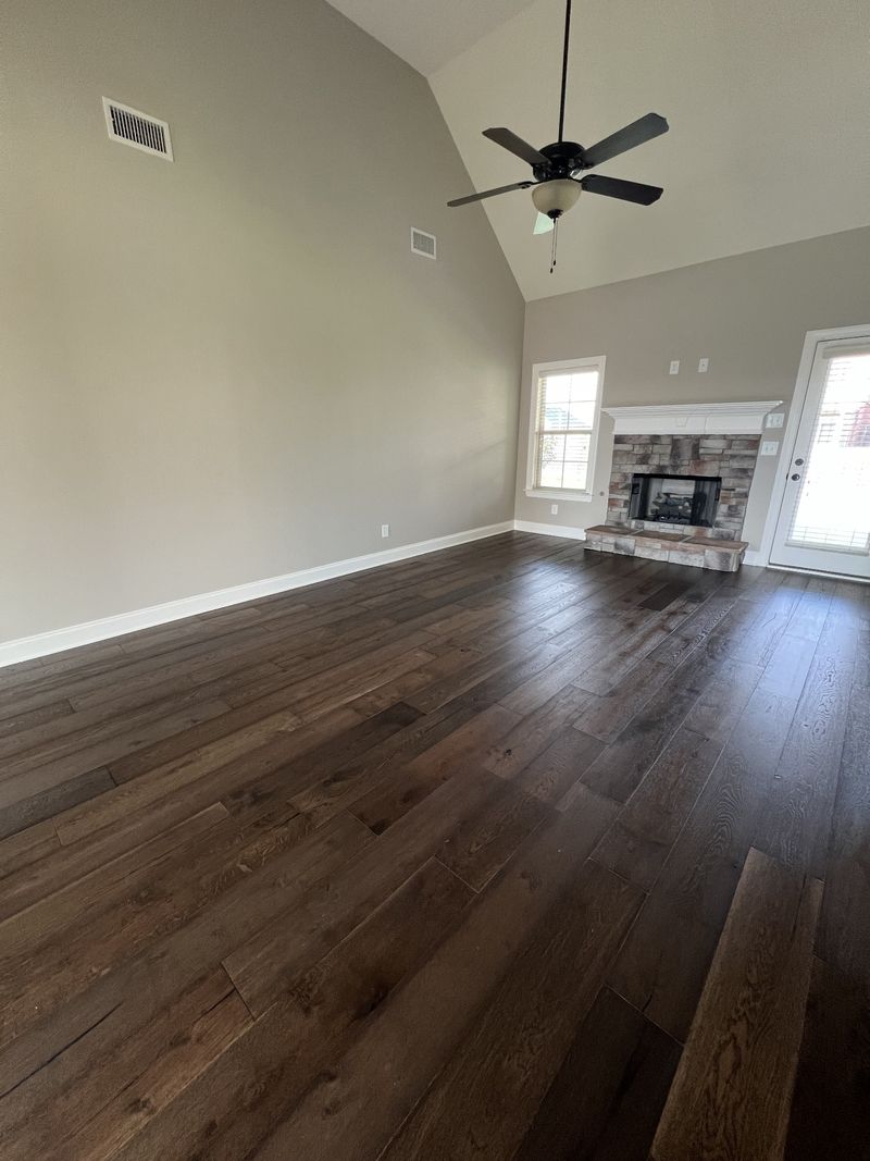 1645 Drayton Dr, Murfreesboro, TN 37130