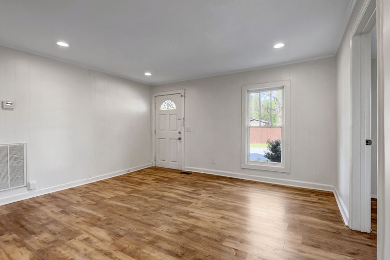 2404 Burbank Ave, Nashville, TN 37210