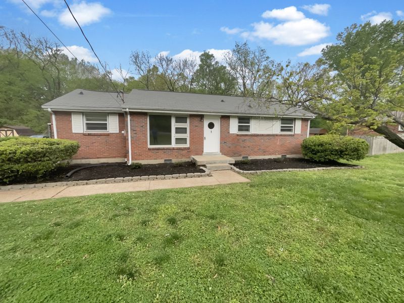 3937 Creekside Dr, Nashville, TN 37211