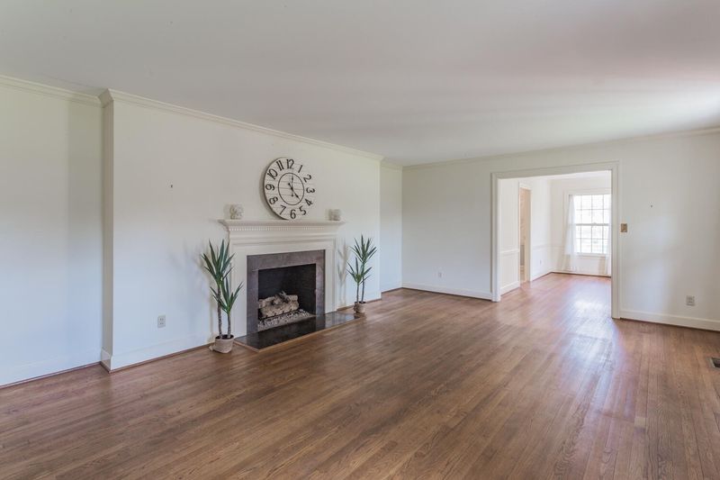 306 Massey Ln, Lookout Mountain, GA 30750