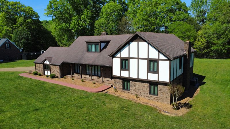 659 Ridgeway Dr, Carthage, TN 37030