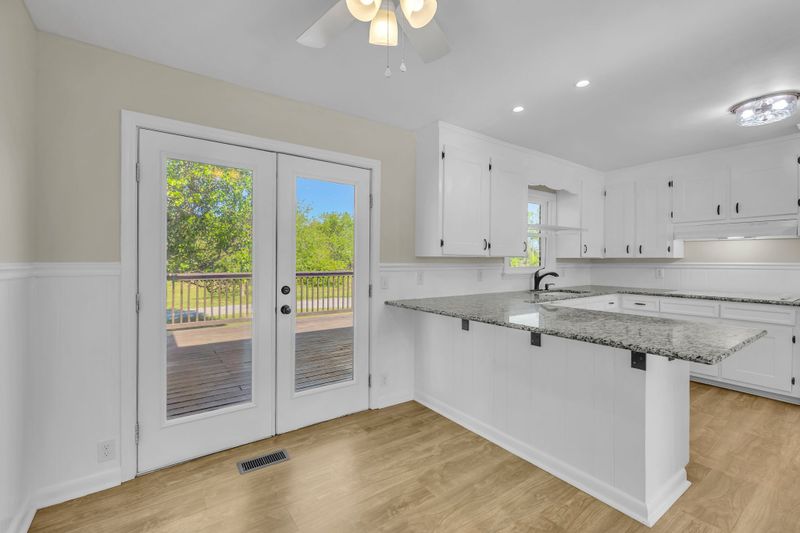 1138 Weeks Rd, Murfreesboro, TN 37127