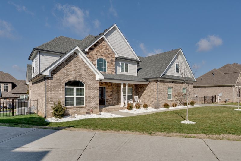 732 Orange Blossom Ct, Murfreesboro, TN 37130