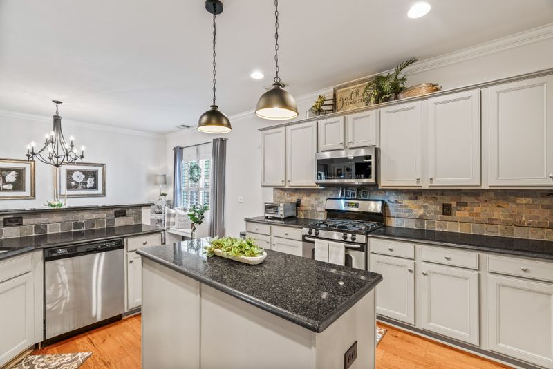 311 Meadowglade Ln, Franklin, TN 37064