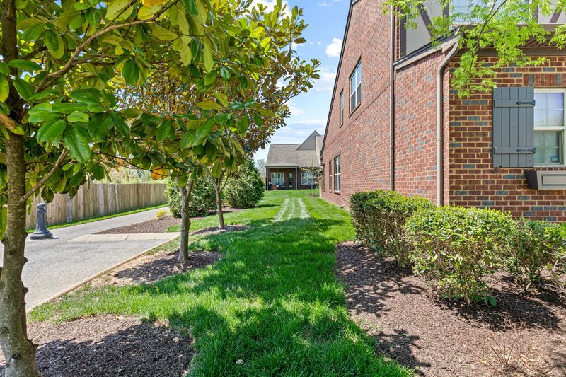 222 Bixby Private Ln, Hendersonville, TN 37075