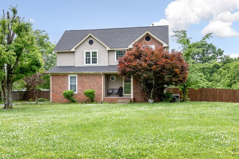 1711 Whitt Dr, Spring Hill, TN 37174
