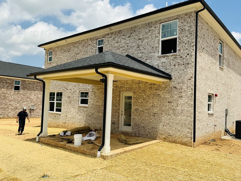 1119 Amber Hills Dr, Ashland City, TN 37015