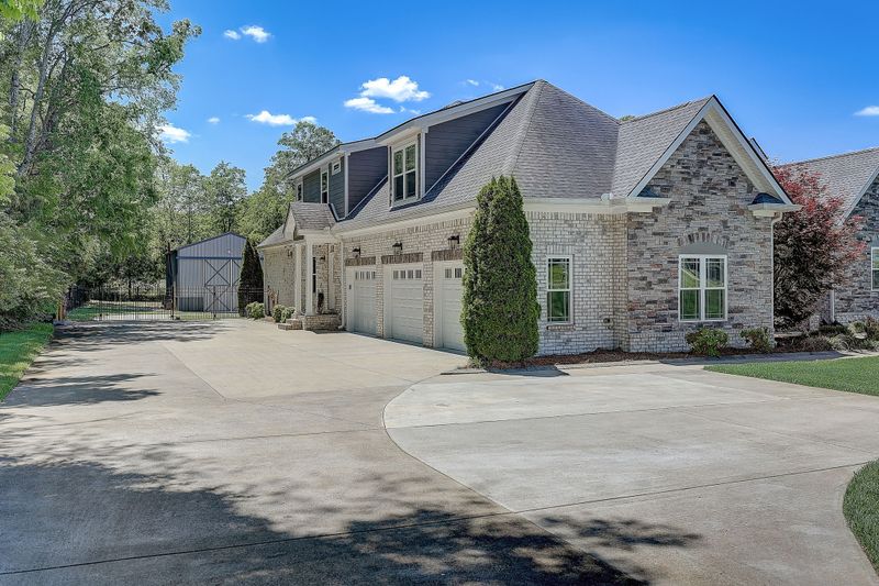 1152 Compton Rd, Murfreesboro, TN 37130