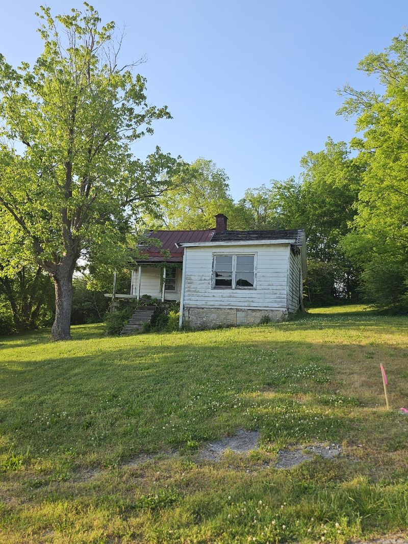 411 Smith St, Columbia, TN 38401