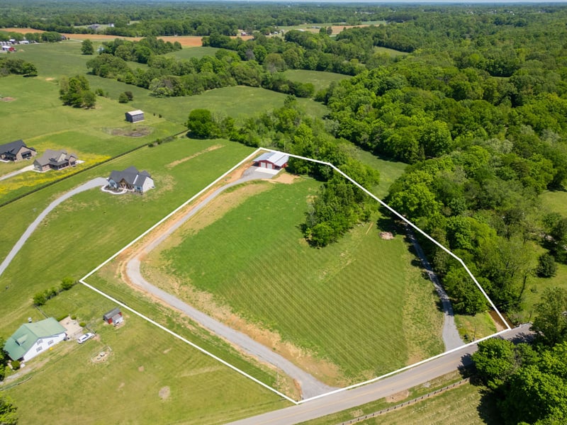 1116 Maxwell Branch Rd, Cottontown, TN 37048