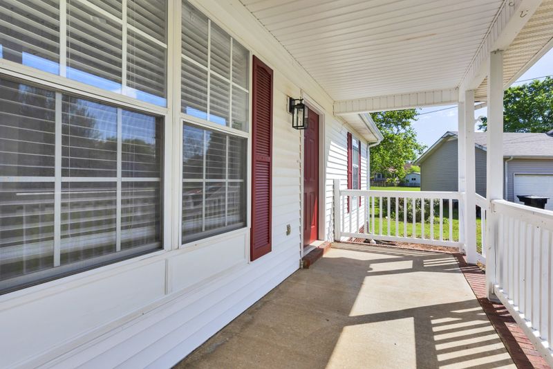 1802 Peartree Ct, Murfreesboro, TN 37128