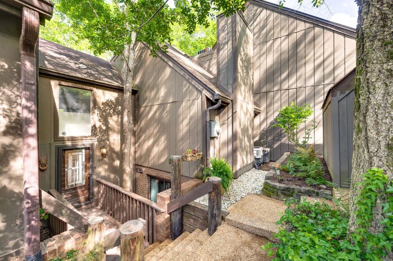 129 Holly Forest, Nashville, TN 37221